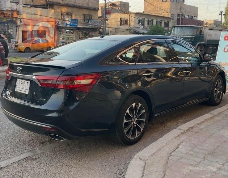 تويوتا أفالون